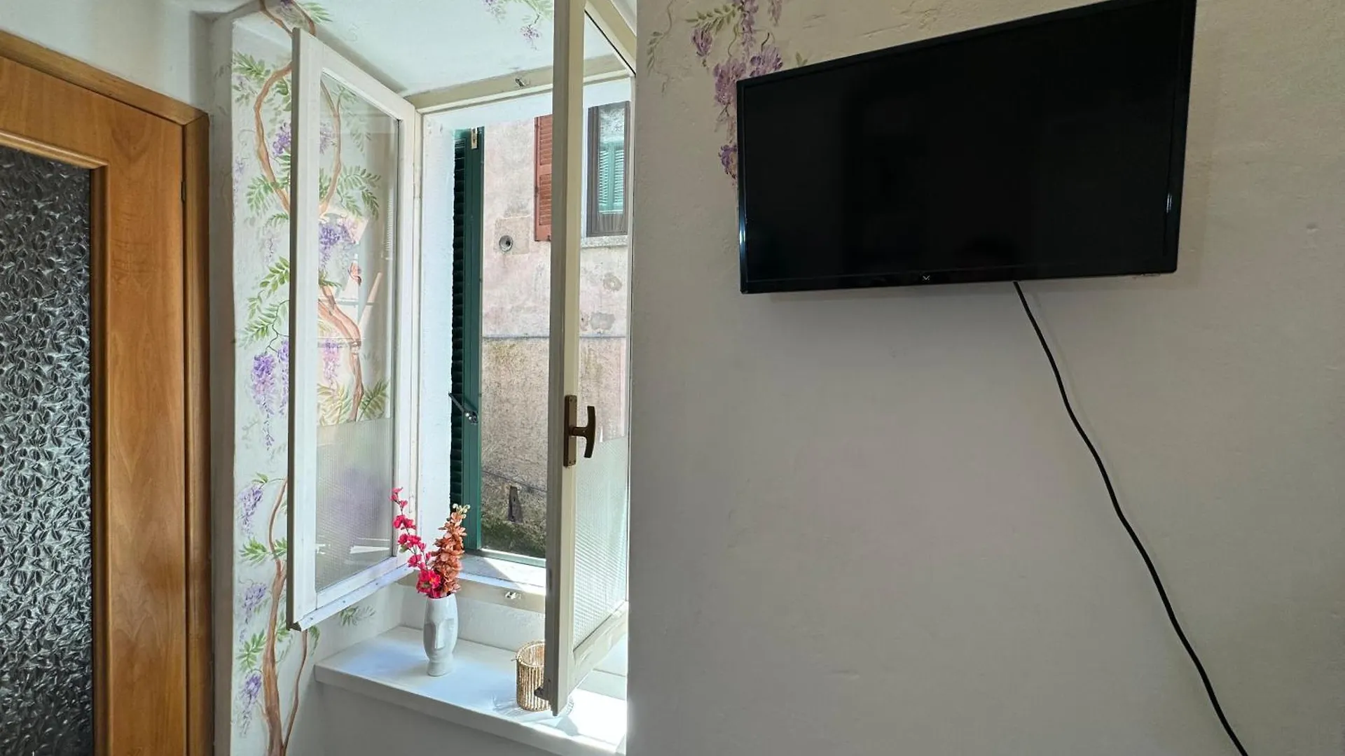 Apartment Ferienwohnung Wisteria Dreams Argegno